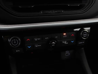 Jeep Compass Jeep Compass 4xe 240 Plug-in Hybride Electric S | Leder | Stoel & stuurverwarming | Camera | Adaptive cruise | Carplay | Navigatie - afbeelding nr 29