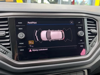 Volkswagen T-Roc Volkswagen T-Roc 1.0 TSI Style - App Connect - Adaptive cruise - Sensoren - afbeelding nr 16