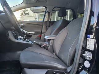 Ford Focus Ford Focus Wagon 1.5 Titanium Edition Eerste eigenaar Automatische airco Stoelver - afbeelding nr 17