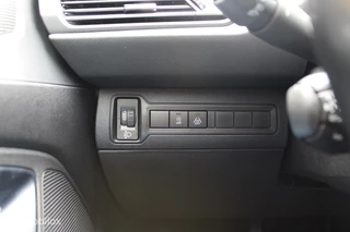 Peugeot 308 Peugeot 308 1.2 PureTech Blue Lease Executive, Trekhaak, Pano, voor/achter Pdc + Camera, App connect, Cruise, Navi, Clima, Donker glas. - afbeelding nr 35
