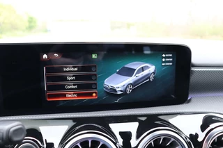 Mercedes-Benz A-Klasse Mercedes A-klasse 250 e phev widescreen cockpit leder stoelverwarming sfeerverlichting climate&cruise control sportzetels - afbeelding nr 45