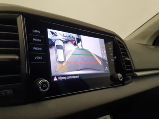 Škoda Karoq Škoda Karoq 1.5 TSI 150pk DSG/AUT Business Edition Camera, Winterpakket, Virtual cockpit - afbeelding nr 10