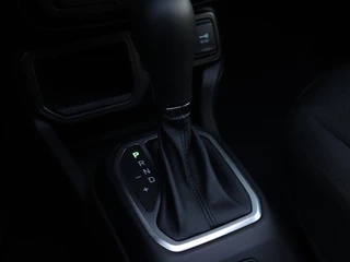 Jeep Renegade Jeep Renegade 1.5T e-Hybrid 130 PK North Star | Pano | Safety | Winter | 18