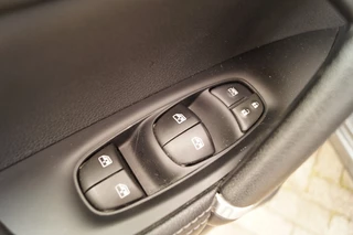 Nissan QASHQAI Nissan QASHQAI 1.3 DIG-T Bussines Edition -LEER-PANO-ECC-TREKHAAK- - afbeelding nr 12