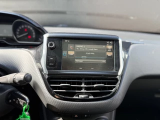 Peugeot 2008 Peugeot 2008 1.2 PureTech Blue Lion - afbeelding nr 49