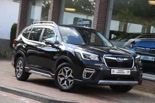 Subaru Forester 2.0i e-BOXER AWD Luxury Navi Carplay Camera LED