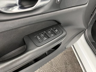 Volvo V60 Volvo V60 2.0 D4 Momentum Maxton-Design *FULL-LED | LEATHER-MICROFIBRE | DIGI-COCKPIT | NAVI-FULLMAP | HEATED-COMFORTSEATS | ECC | PDC | CRUISE | LANE-ASSIST | CARPLAY | 20''ALU * - afbeelding nr 23