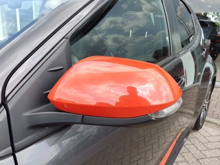 Toyota Yaris Toyota Yaris 1.5 Hybrid Executive | Navi | Parkeersensoren | Android Auto - afbeelding nr 35