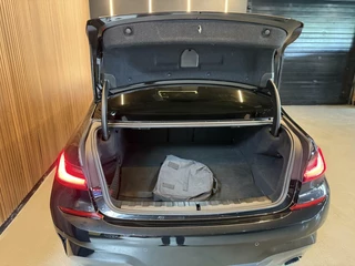 BMW 3 Serie BMW 3-serie 330e High Executive M-Sport LaserLight 12m garan - afbeelding nr 41