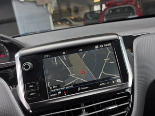 Peugeot 2008 Peugeot 2008 1.2 PT, 1e Eig! Riem verv! Carplay! Zondag OPEN! - afbeelding nr 21