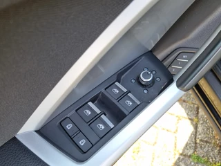 Audi Q3 Audi Q3 45 TFSI e S edition PHEV Plug in Hybride ✅DEALER ONDERHOUDEN - afbeelding nr 26