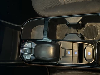 Hyundai IONIQ Hyundai IONIQ Comfort EV | Achteruitrijcamera | Cruise control | Rijstrooksensor | Soh (batterijcheck) 90,4 % - afbeelding nr 18