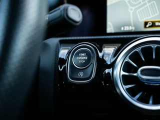 Mercedes-Benz A-Klasse Mercedes A-klasse A200 AMG|PANO|360 CAMERA|BURMESTER|MASSAGE - afbeelding nr 28