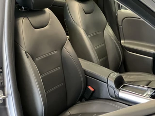 Mercedes-Benz GLA Mercedes GLA-klasse 180 AMG Line | Full | 360 Camera | Memory | Pano | Designo Matt Grey | Trekhaak | - afbeelding nr 20