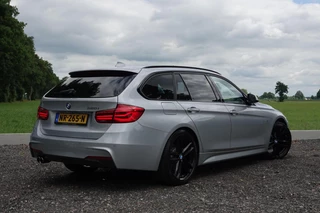 BMW 3 Serie BMW 320i Touring M-sport LEDER LED NAVI 184PK NAP AUTOMAAT - afbeelding nr 2