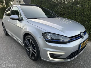 Volkswagen Golf Volkswagen Golf 1.4 TSI GTE Pano Led Navi - afbeelding nr 6