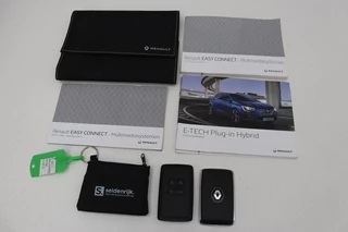 Renault Mégane Renault Mégane 1.6 E-Tech Plug-In Hybrid Business Edition One | Head-Up | Leder | Stoel & stuurverwarming | Camera | BOSE Sound | Keyless | Navigatie | Full LED - afbeelding nr 20