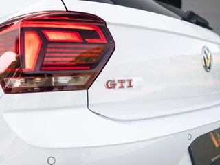Volkswagen Polo Volkswagen Polo 2.0 TSI GTI Pano Keyless Navi Cruise Camera - afbeelding nr 10