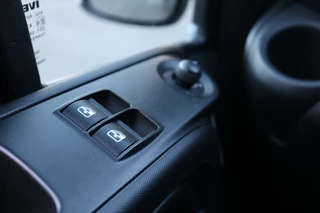 Iveco Daily Iveco Daily 35S16 Hi-Matic Automaat Airco Navigatie 3.5T Trekhaak - afbeelding nr 24