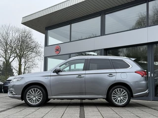Mitsubishi Outlander Mitsubishi Outlander 2.4 PHEV Intense+ | Panorama | Apple Carplay | Trekhaak | - afbeelding nr 3