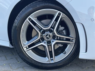 Mercedes-Benz B-Klasse Mercedes-Benz B-Klasse 200 AMG Line | Pano | Trekhaak | Camera | Ambient Light | Dodehoek | Keyless - afbeelding nr 8