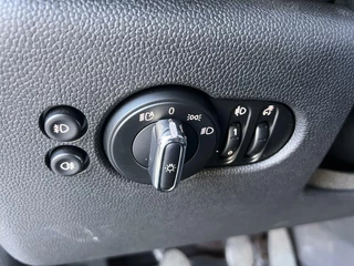 MINI Cooper Mini Mini 1.5 Cooper Pepper Clima Navi Cruise 17