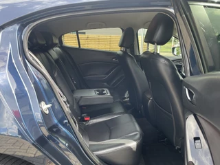 Mazda 3 Mazda 3 2.0 SkyActiv-G 120 GT-M 50% deal 8.975,- ACTIE Leder / Bose / HUD / Stoel-Stuurverwarming / Navi / DAB - afbeelding nr 20