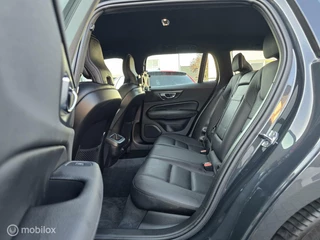 Volvo V60 VOLVO V60 2.0 T5 250PK R-DESIGN CAMERA LEER TREKHAAK CARPLAY - afbeelding nr 11