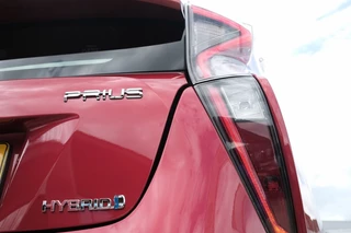 Toyota Prius Toyota Prius 1.8 122PK Hybrid Aspiration Automaat | Bluetooth | - afbeelding nr 36
