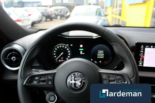 Alfa Romeo Tonale Alfa Romeo Tonale 1.5T Hybrid Ti Navi 360 camera - afbeelding nr 20