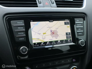 Škoda Octavia Skoda Octavia Combi 1.6 TDI Trekhaak CarPlay PDC Stoelverwarming - afbeelding nr 6