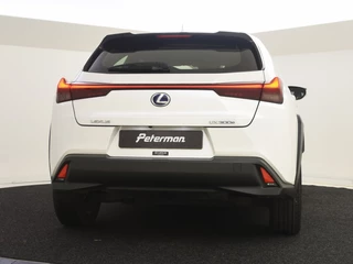 Lexus UX - afbeelding nr 8