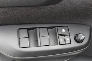 Toyota Yaris Toyota Yaris 1.5 Hybrid 130 GR Sport Bi-tone - afbeelding nr 15