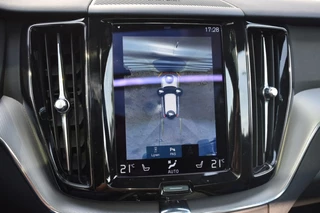 Volvo XC60 Volvo XC60 2.0 B4 AWD INSCRIPTION / ADAP. CRUISE / P.DAK / 360 CAM./ H&K AUDIO - afbeelding nr 43