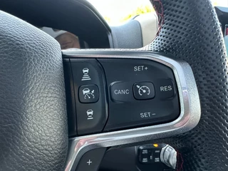 Dodge Ram Dodge Ram 5.7 V8 4x4 LPG LARAMIE SPORT bj2021 *Pano *Adaptive *Leer *360gr Camera - afbeelding nr 17