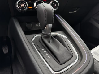 Renault Clio Renault Clio 1.0 TCe ECO-G 100 techno AUTOMAAT / CAMERA / NAVI / CARPLAY / ECC / ZGAN - afbeelding nr 31