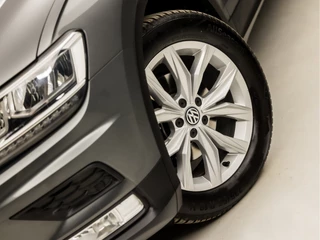 Volkswagen Tiguan 150Pk Automaat (VIRTUAL COCKPIT, APPLE CARPLAY, NAVIGATIE, KEYLESS, STOELVERWARMING, CLIMATE, SPORTSTOELEN, ADAPTIVE CRUISE, LED KOPLAMPEN, PARKEERSENSOREN, NIEUWE APK, NIEUWSTAAT) - afbeelding nr 16