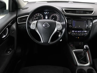 Nissan QASHQAI Nissan Qashqai 1.2 Acenta | Stoelverwarming | Trekhaak | Camera |  Navigatie | Climate control | Cruise control | Bluetooth - afbeelding nr 3