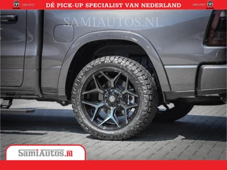 Dodge Ram 1500 Dodge Ram 1500 Laramie Night 5,7 V8 402PK | Krachtige Hemi | Zeer Rijk Uitgevoerd | Comfortabele Dubbele Cabine met Royale 5 Zitplaatsen | BPM vrij | Nu Leverbaar uit Voorraad | Voorraad Nr 2371 - 2297 - afbeelding nr 44
