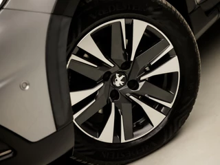 Peugeot 2008 Peugeot 2008 1.2 PureTech Sport Automaat (APPLE CARPLAY, NAVIGATIE, CAMERA, CLIMATE, LEDER, SPORTSTOELEN, PARKEERSENSOREN, CRUISE, LM VELGEN, NIEUWSTAAT) - afbeelding nr 17