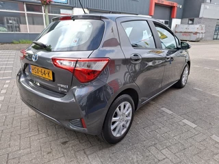 Toyota Yaris Toyota Yaris 1.5 Hyb. Dynamic + parkeersensoren achter - afbeelding nr 3