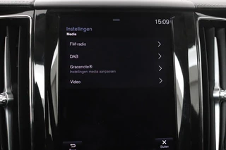 Volvo XC60 Volvo XC60 2.0 T6 Recharge AWD Inscription | Panoramadak |  Head-Up | Leder | Stoel & stuurverwarming | 360 camera | Harman/Kardon | Adaptive cruise | Full LED - afbeelding nr 29