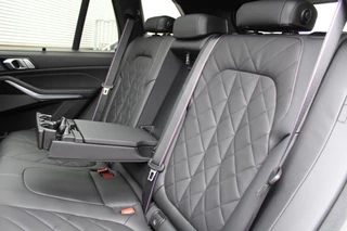 BMW X5 BMW X5 xDrive50e M-Sport | Panoramadak | H&K | Trekhaak | Comfortstoelen | Luchtvering | Glow - afbeelding nr 50