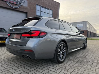 BMW 5 Serie BLUESTONE-METALLIC MET COGNAC LEER/PANO/ACC/CAMERA/STANDKACHEL/SFEER/DAB/CARPLAY/SHADOW-LINE/M-AERODYNAMIC - afbeelding nr 82