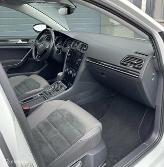 Volkswagen Golf Volkswagen Golf 1.5 TSI DSG 150PK PANO/KEYL/ACC/VOL - afbeelding nr 56