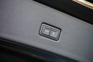 Audi Q8 Audi Q8 60 TFSI e Competition | Nieuw | Facelift | Laser | 4w besturing | Pano | B&O | Massage | Trekhaak | 23 inch | - afbeelding nr 41