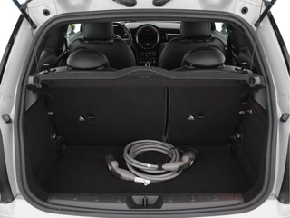 MINI Electric (INCL-BTW) *HEAD-UP | HARMAN/KARDON-AUDIO | LEATHER-ALCANTARA | MATRIX-LED | CAMERA | KEYLESS | NAVI-FULLMAP | DAB+ | ECC | HEATED-SPORT-SEATS | DIGI-COCKPIT | PDC | CRUISE | 17