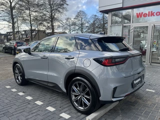 Lexus LBX Dodehoekdetectie, Beige leer, Elektrische achterklep , All-in Rijklaarprijs - afbeelding nr 3