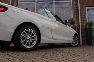 BMW 2 Serie ➡️ BMW 2-serie Cabrio 218i F23 Executive | 2e eigenaar | Origineel | Sportstoelen | Stoelverwarming | DAB | Harman-kardon | Stuurverwarming | PDC | Cruise control | Climate control | - afbeelding nr 41