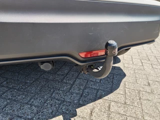 Toyota C-HR Toyota C-HR 1.8 Hybrid Active | Trekhaak | Org. NL! | Andoroid Auto, Apple C - afbeelding nr 8